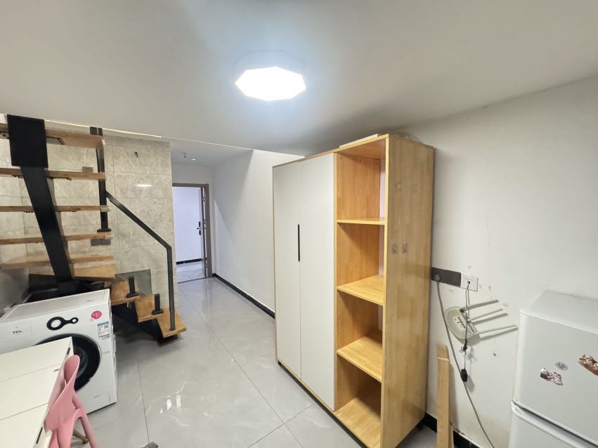 蜀山区一户室46.56平米正东2层