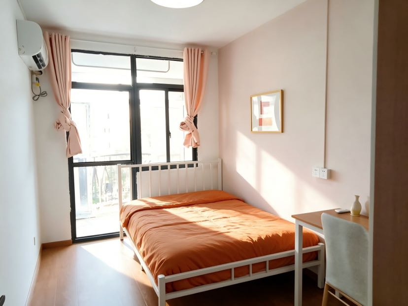 0元住三天 朝霞社区 阳台房 徽园地铁站 民用水电 押一付一