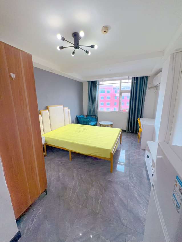 宏图新村 整租一居室 白水坝地铁口新天地财富广场押1付1