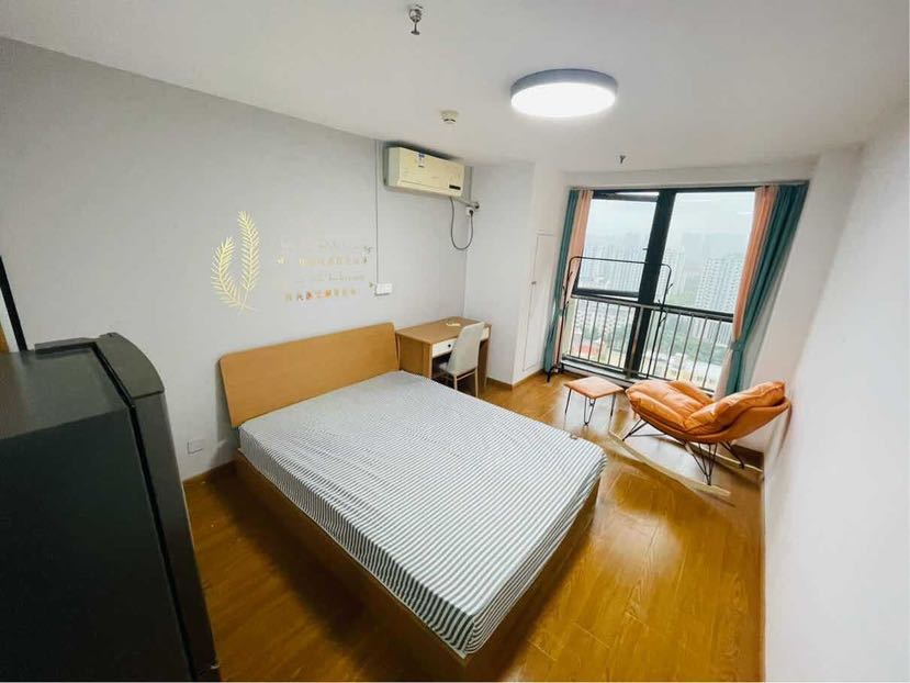 学生0元住三天！金色名郡 名郡生活广场 东至路地铁 拎包入住