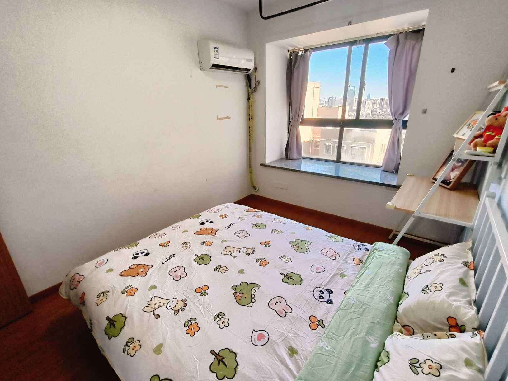 离安农大很近 安农大地铁口 大润发 武警医院 实习工作好房
