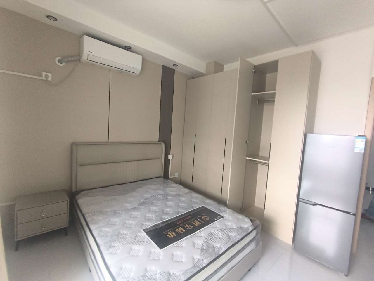 地铁4/6号线，精装修，北雁湖，银泰，软件园二期，实图实价