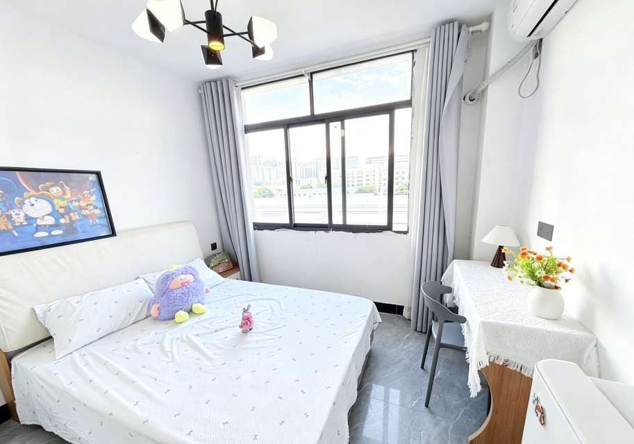 正大广场周边温馨住房，商超齐全，押一付一灵活短租