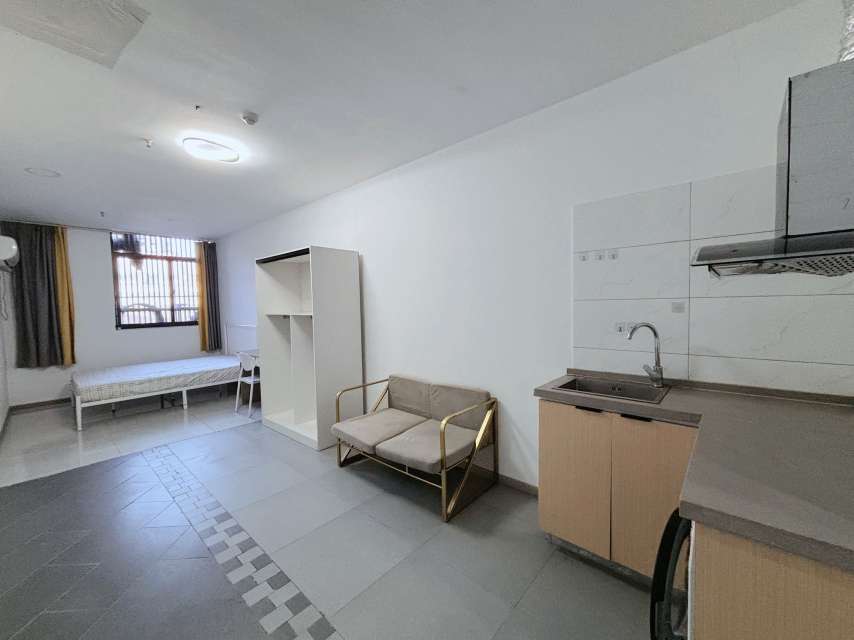 隆岗新村，近先锋大厦精装住宅好房