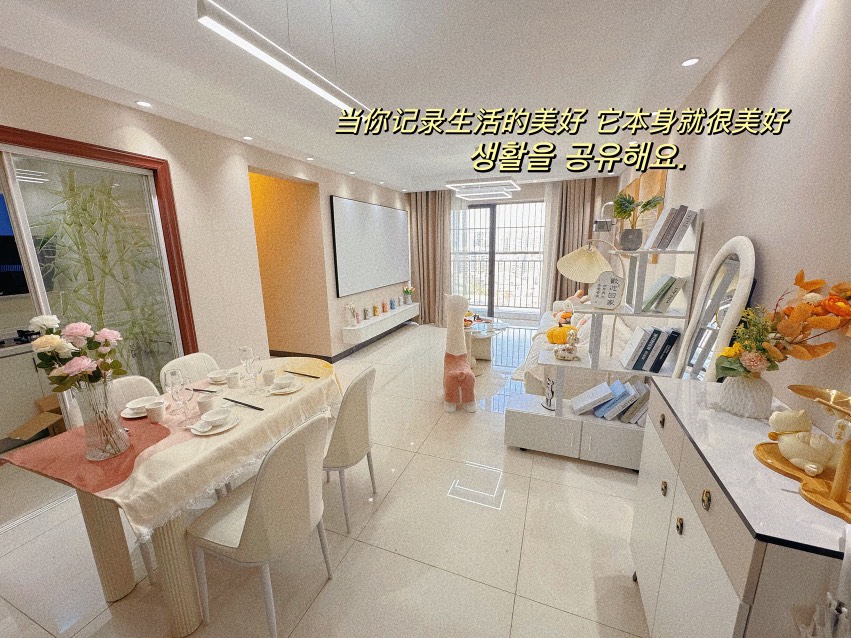 国防科技大地铁口，华帝金融，新华优阁，精装三室