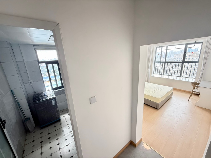 北雁湖金茂湾！无中介费房东直租押一付一可短租可月租！