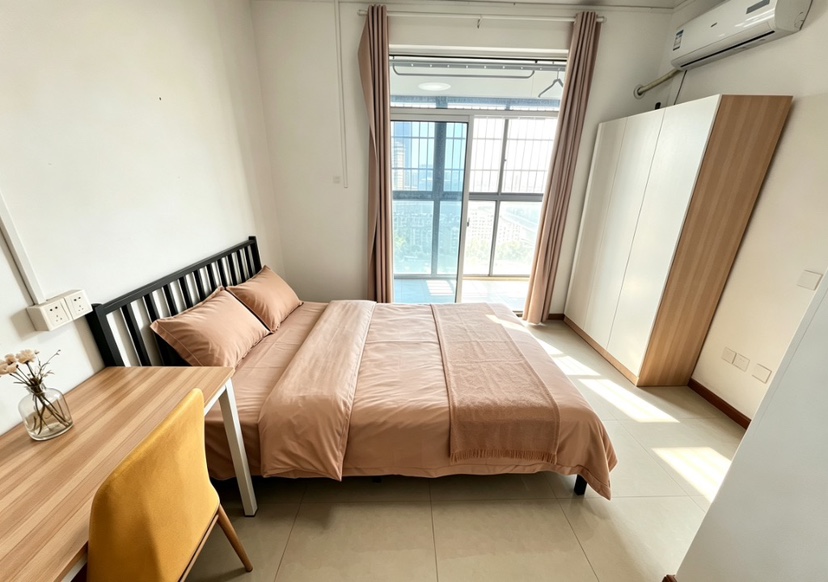 三里街附近，民用水电，房东直租，南都云庭小区