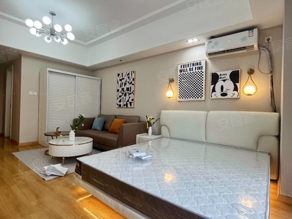 押一付一瑶海万达精装公寓家电齐全，拎包入住随时看房可月付可短