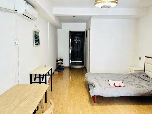 京商J区精装公寓，通燃气，采光好配套全，自住做饭方便，随时看