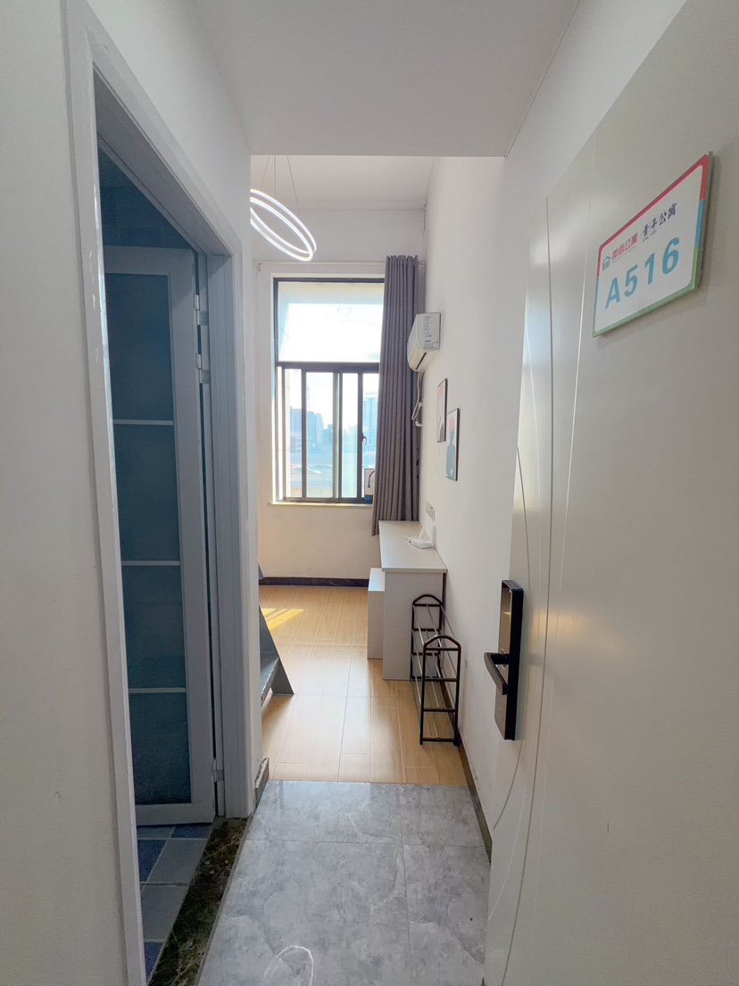 龙湖上城允许养宠物｜公寓单间出租，采光通透，配套完善拎包就能