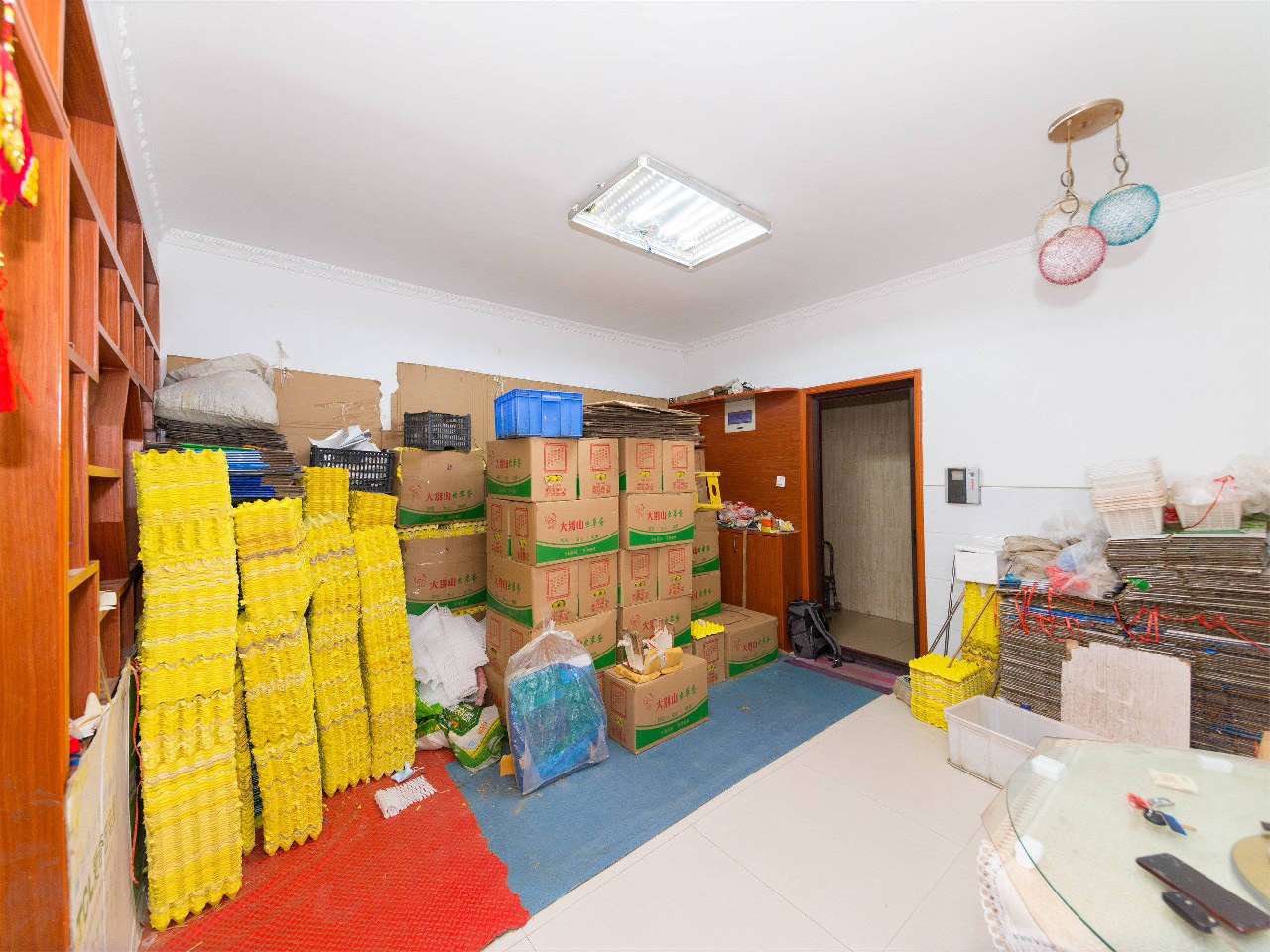南湖春城整租两房出租，家具家电齐全，拎包入住。