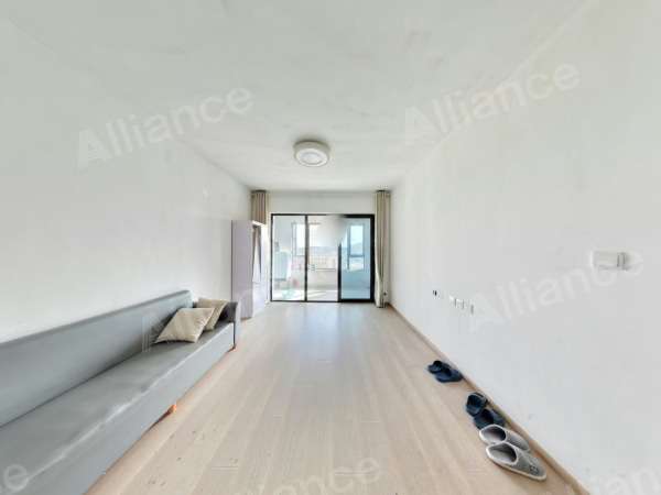 中建开元御湖公馆，公园旁边，景色宜人，小区物业好
