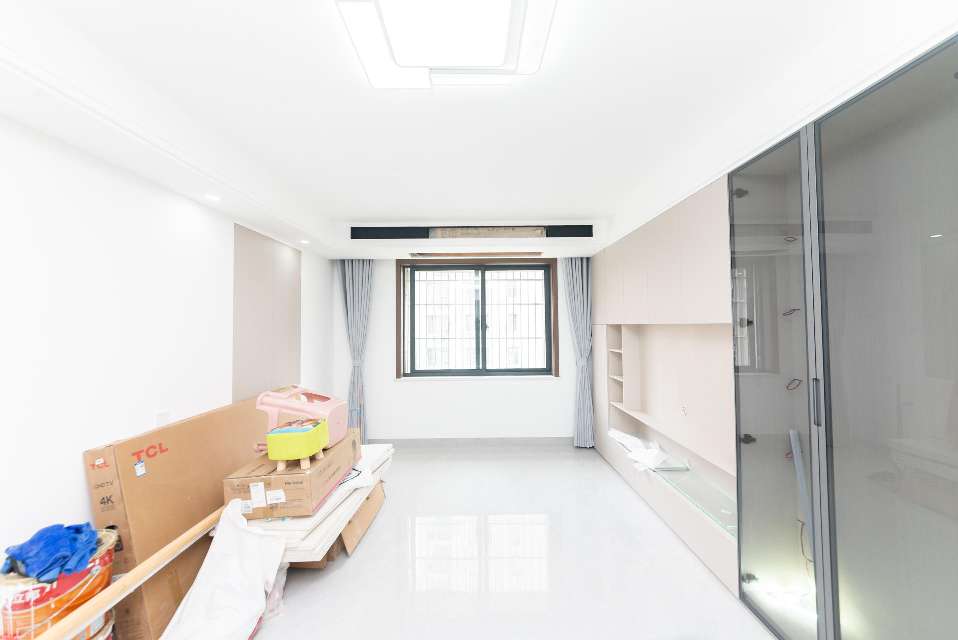 翰林府邸 三室两厅一卫 精装修拎包入住