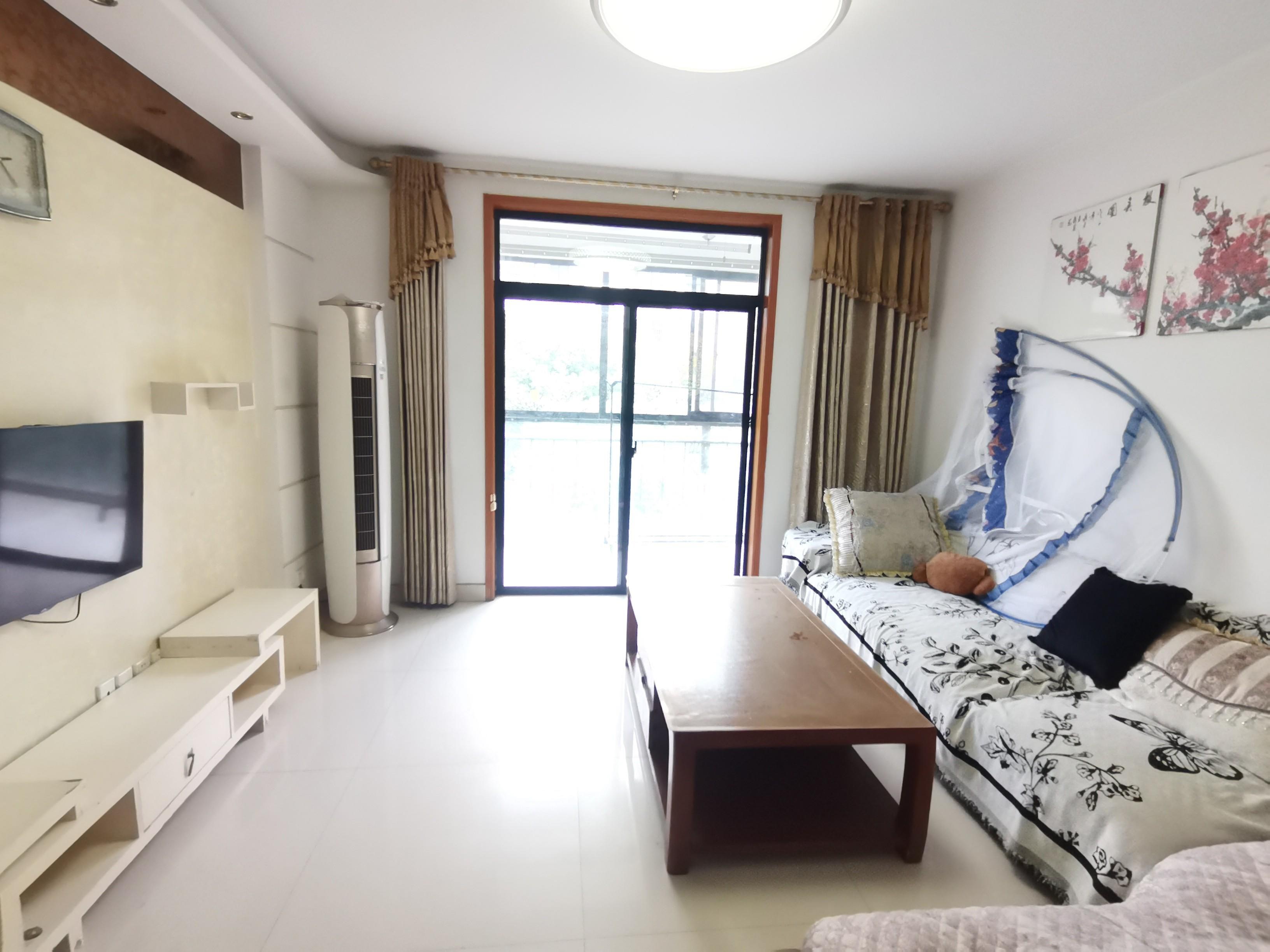 佳镜枫情苑精装2室，自住装修，家电齐全，拎包入住