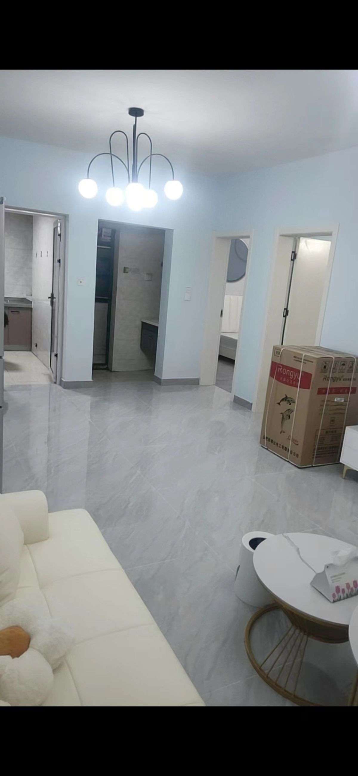 大兴新居精装两室，近地铁六号线，百大周谷堆附近随时看房