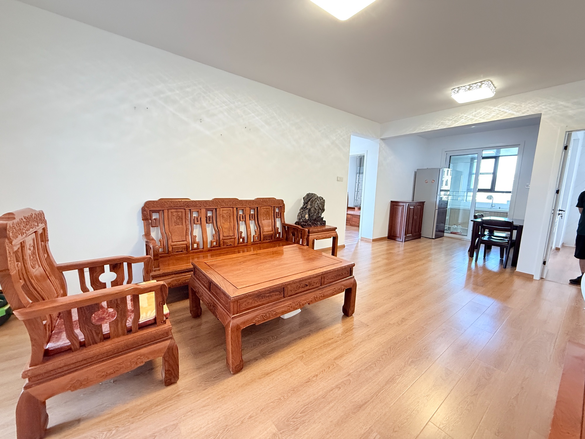 住家客户看过来 全屋品牌家电家具 边户三房 家电家具齐全