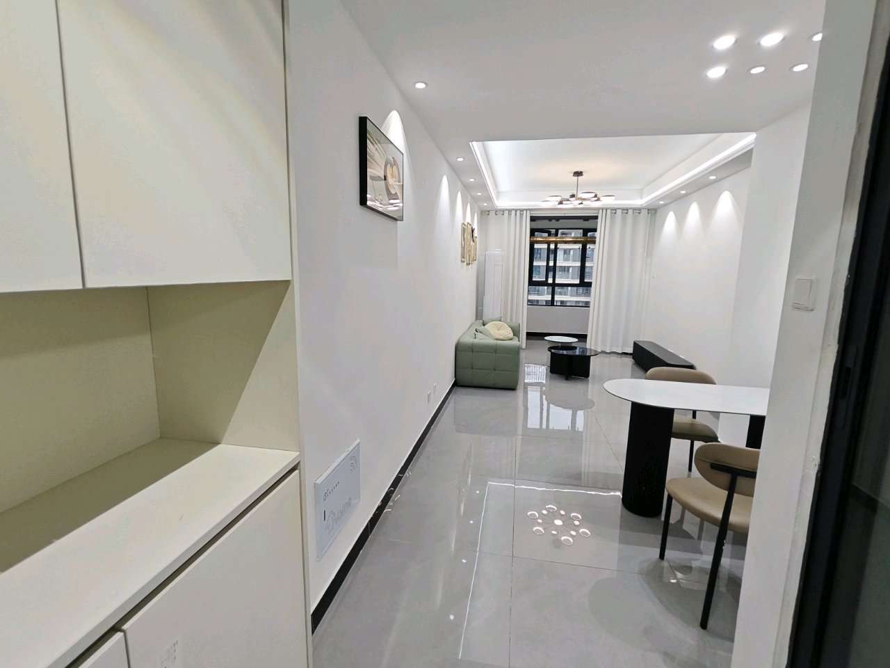 可月付 清和丽景A区精装一室加衣帽间 民用水电通燃气 拎包住