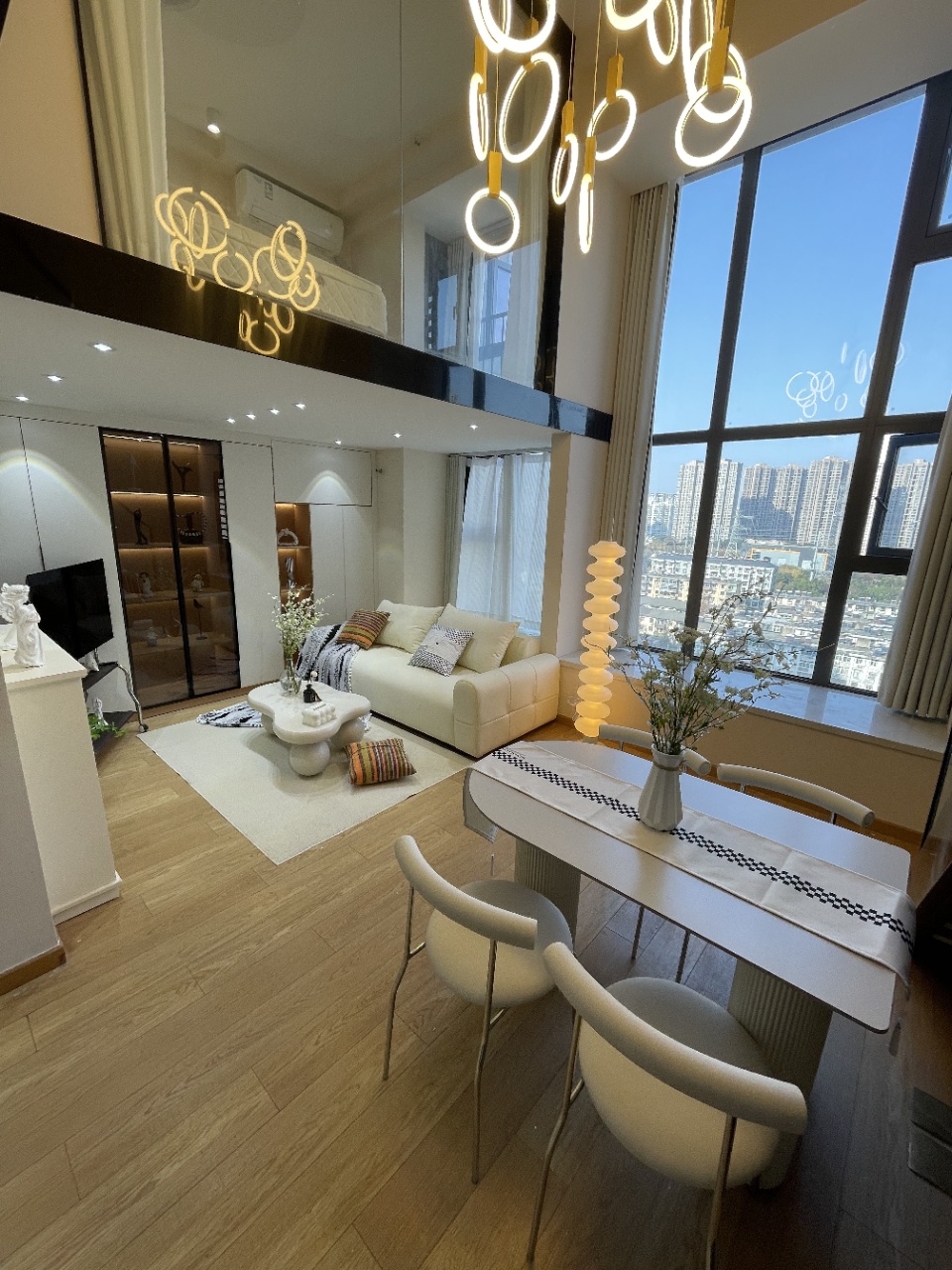 整租/政务壹号loft，安粮，政务东，天鹅湖，拎包入住