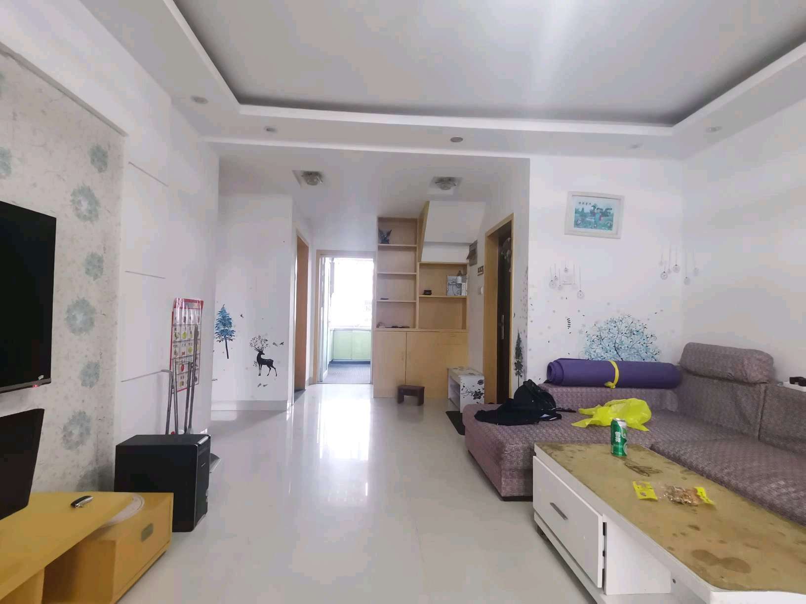 汇林园南区，三室两厅一卫，顶楼带阁楼